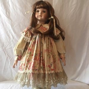 Vintage 20" Porcelain doll from Vancouver Ca  Cira 1995